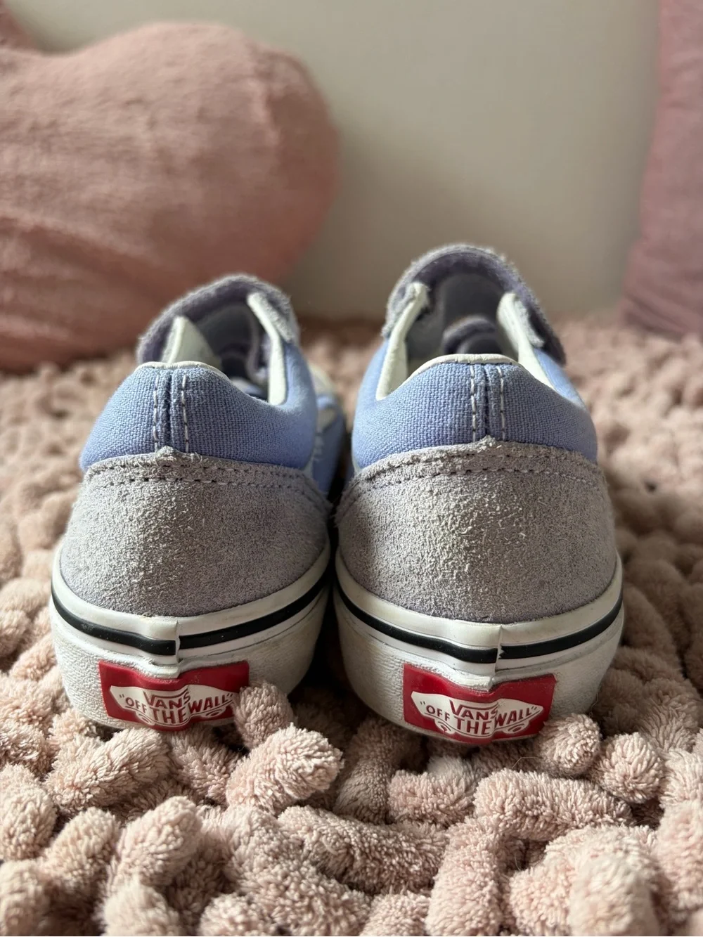 Vans Kids Lilac Velcro Old Skool Sneakers